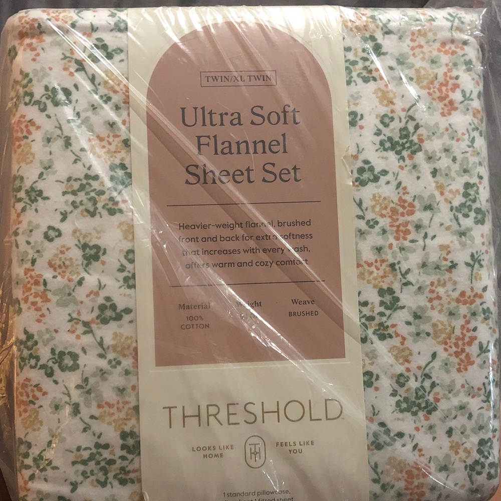 Threshold Ultra Soft Flannel Sheet Set - Green and Orange Floral Twin XL